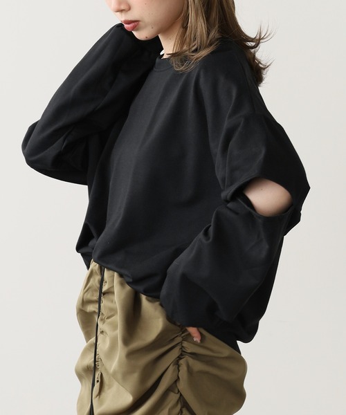 BLANK (ブランク)の「▲Slit Pullover Sweatshirt / スリットプルオーバー スウェット(スウェット・レディース・ブラック/グレー・FREE)」の2枚目の写真