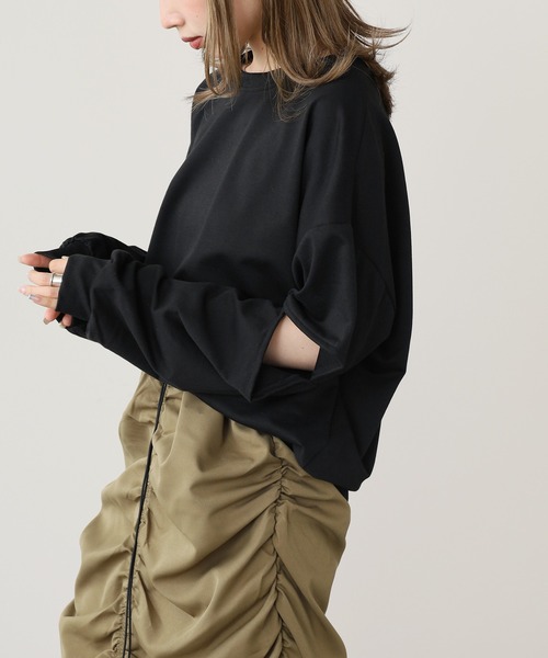 BLANK (ブランク)の「▲Slit Pullover Sweatshirt / スリットプルオーバー スウェット(スウェット・レディース・ブラック/グレー・FREE)」の3枚目の写真