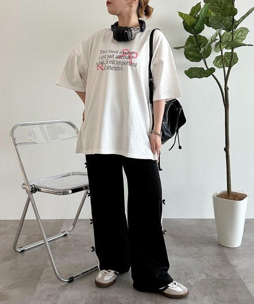 apres jour mignon(アプレジュールミニョン)の「アソートピグメントリボンTシャツ【ZOZOTOWN限定アイテム】(Tシャツ/カットソー・レディース・ホワイト系その他/ブラック系その他2/ブラック系その他/オフホワイト・フリー/X-LARGE)」の19枚目の写真