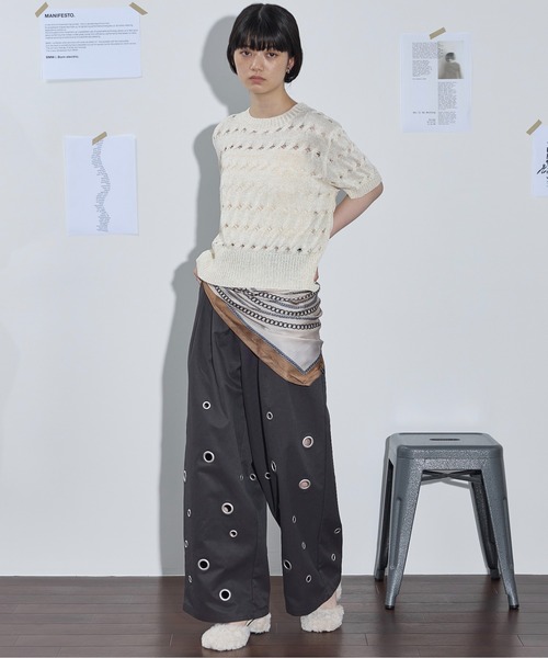 THE YOn（ザヨン）の「ラメ混シアーケーブルハーフスリーブニットプルオーバー（ニット/セーター・レディース・キャメル/アイボリー/チャコールグレー/セージグリーン・FREE）」の21枚目の写真