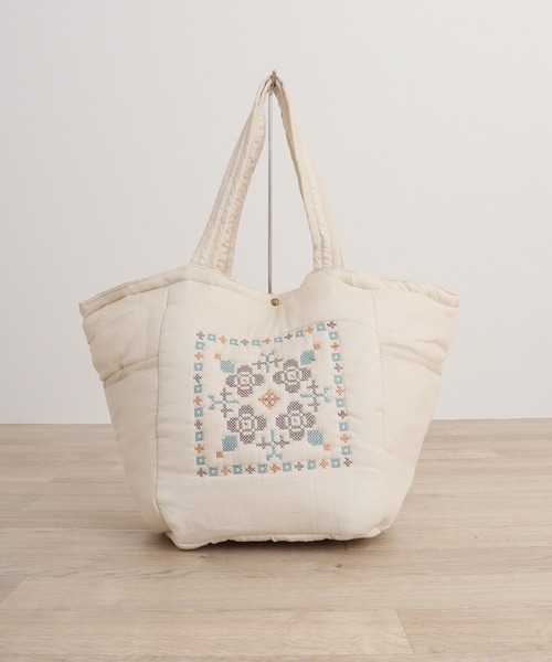 底あて付き大きなトートバッグ☆ ジョリーフルール（Maison de FLEUR  