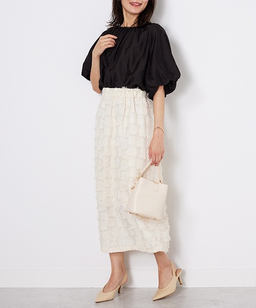 BELLUNA PLUS（ベルーナ）の「スクエア柄カットジャカードスカート（スカート・レディース・ブラック/アイボリー・MEDIUM/LARGE/X-LARGE）」の10枚目の写真