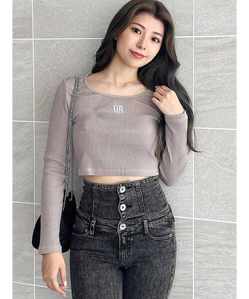 GYDA（ジェイダ）の「GYGYストーンロゴロンT（Tシャツ/カットソー・レディース・ベージュ/ブラック/オフホワイト・FREE）」の2枚目の写真