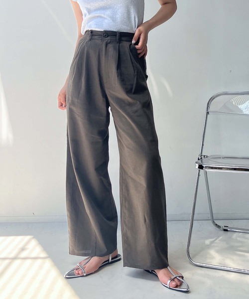 AS KNOW AS plus（アズノゥアズプラス）の「リネン混 タックテーパード