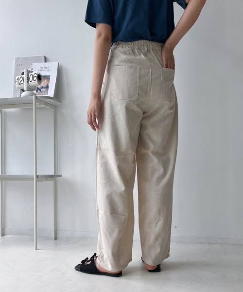 AS KNOW AS plus(アズノゥアズプラス)の「リネン混 タックテーパードロングパンツ(その他パンツ・レディース・ブラック/グリーン/キナリ/モカ/カーキ・FREE)」の12枚目の写真