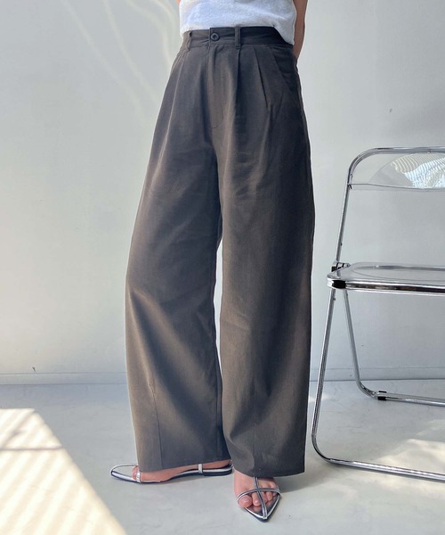 AS KNOW AS plus(アズノゥアズプラス)の「リネン混 タックテーパードロングパンツ(その他パンツ・レディース・ブラック/グリーン/キナリ/モカ/カーキ・FREE)」の18枚目の写真