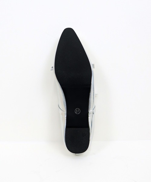 BLUEEAST（ブルーイースト）の「ポインテッドトゥリボンパンプス（パンプス・レディース・ブラック/シルバー・LARGE/MEDIUM）」の20枚目の写真