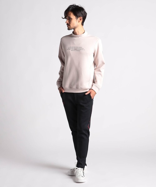NICOLE CLUB FOR MEN（ニコルクラブフォーメン）の「【NICOLE SPORTS】ロゴプリントモックネックプルオーバー（その他トップス・メンズ・オフホワイト/パープル/キナリ/ブラック・MEDIUM/X-LARGE/LARGE）」の9枚目の写真