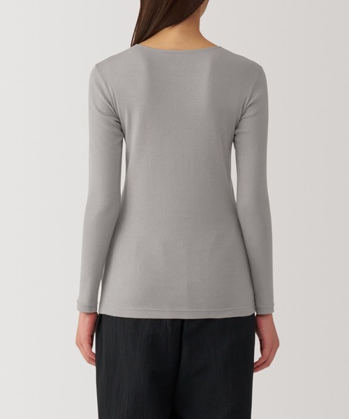 無印良品（ムジルシリョウヒン）の「（綿１００％）婦人　あったか綿　クルーネック長袖Ｔシャツ（インナーウェア/肌着・レディース・ブラック/ライトベージュ/ブラウン系/オフホワイト・S/M/L/XL）」の19枚目の写真