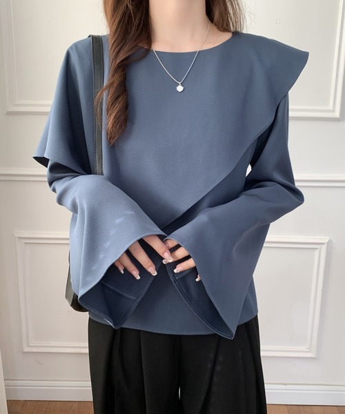 ECLIN(エクラン)の「アシメラッフルフレアスリーブブラウス(シャツ/ブラウス・レディース・ブラック/アイボリー/ブルーグレー/モカ・M/L/XL)」の4枚目の写真