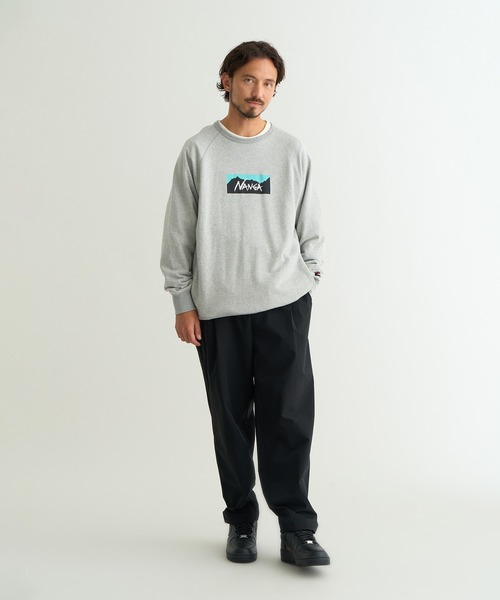 NANGA（ナンガ）の「ECO HYBRID BOX LOGO SWEATSHIRT/エコハイブリッド ボックスロゴ スウェットシャツ（スウェット・メンズ・ブラック/セージグリーン/オートミール/ライトグレー/ホワイト/ブラック系その他/オレンジ・S/M/L/XL）」の10枚目の写真