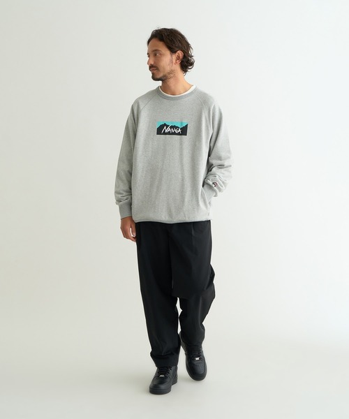 NANGA（ナンガ）の「ECO HYBRID BOX LOGO SWEATSHIRT/エコハイブリッド ボックスロゴ スウェットシャツ（スウェット・メンズ・ブラック/セージグリーン/オートミール/ライトグレー/ホワイト/ブラック系その他/オレンジ・S/M/L/XL）」の12枚目の写真