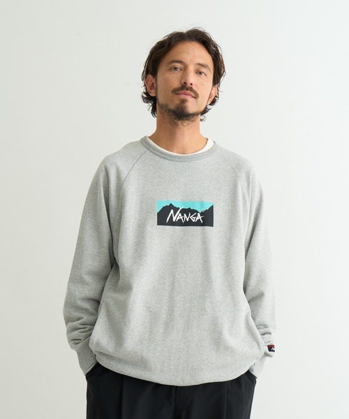NANGA（ナンガ）の「ECO HYBRID BOX LOGO SWEATSHIRT/エコハイブリッド ボックスロゴ スウェットシャツ（スウェット・メンズ・ブラック/セージグリーン/オートミール/ライトグレー/ホワイト/ブラック系その他/オレンジ・S/M/L/XL）」の9枚目の写真