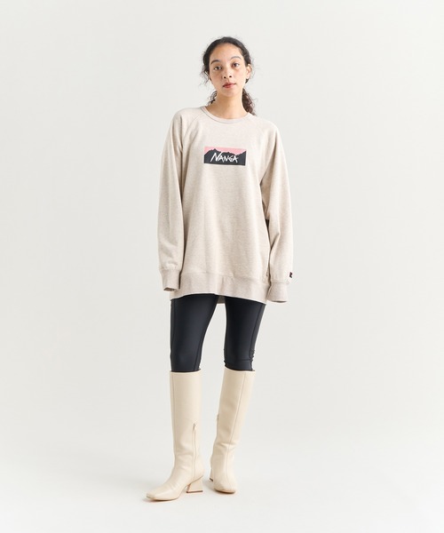 NANGA（ナンガ）の「ECO HYBRID BOX LOGO SWEATSHIRT/エコハイブリッド ボックスロゴ スウェットシャツ（スウェット・メンズ・ブラック/セージグリーン/オートミール/ライトグレー/ホワイト/ブラック系その他/オレンジ・S/M/L/XL）」の20枚目の写真
