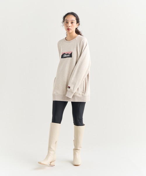 NANGA（ナンガ）の「ECO HYBRID BOX LOGO SWEATSHIRT/エコハイブリッド ボックスロゴ スウェットシャツ（スウェット・メンズ・ブラック/セージグリーン/オートミール/ライトグレー/ホワイト/ブラック系その他/オレンジ・S/M/L/XL）」の17枚目の写真
