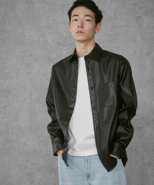 THE STANDARD(ザスタンダード)の「THE STANDARD/シンセティックレザーロングスリーブシャツ(シャツ/ブラウス・メンズ・ブラック・MEDIUM/LARGE)」の11枚目の写真