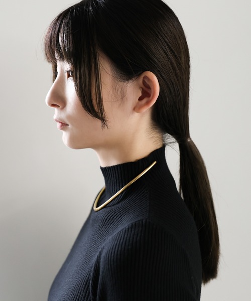 select MOCA（セレクトモカ）の「ステンレスカーブネックカフ（ネックレス・レディース・シルバー/ゴールド・FREE）」の11枚目の写真