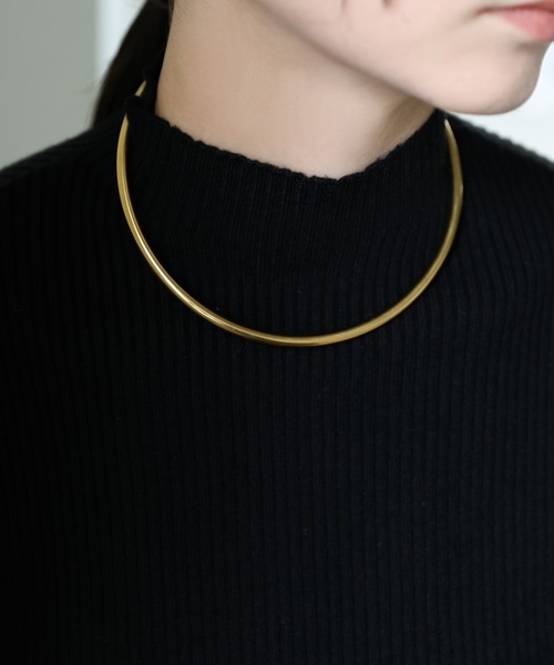 select MOCA（セレクトモカ）の「ステンレスカーブネックカフ（ネックレス・レディース・シルバー/ゴールド・FREE）」の13枚目の写真