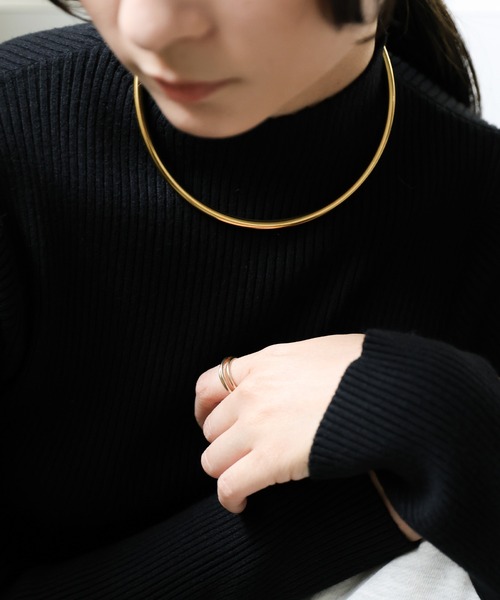 select MOCA（セレクトモカ）の「ステンレスカーブネックカフ（ネックレス・レディース・シルバー/ゴールド・FREE）」の10枚目の写真