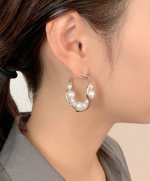 歪みパールピアス  (両耳用)