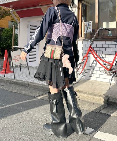 Alley Tokyo（アリートーキョー）の「総レースコルセットキャミ