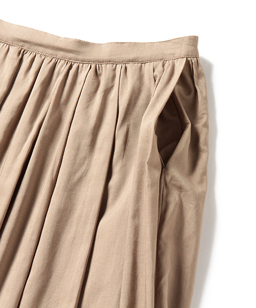 Pilgrim Surf Supply（ピルグリムサーフサプライ）の「Pilgrim Surf+Supply / GEORGIA Long Length Skirt（スカート・レディース・ベージュ/ネイビー・1）」の3枚目の写真