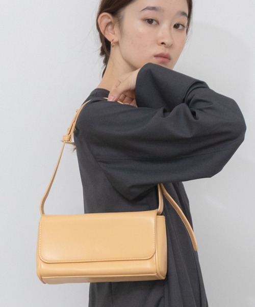 HEILIS（ヘイリス）の「ワンハンドルスクエアフラップショルダーバッグ / スクエアバッグ ハンドバッグ 斜め掛け 韓国 シティガール ノームコア（ハンドバッグ・レディース・ブラック/イエロー系その他/ブラウン・FREE）」の6枚目の写真