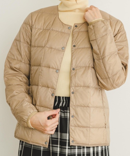 ITEMS URBANRESEARCH(アイテムズ アーバンリサーチ)の「TAION CREW NECK BUTTON DOWN JACKET(ダウンジャケット/コート・レディース・ブラック/ベージュ系その他・MEDIUM/X-LARGE/LARGE)」の2枚目の写真