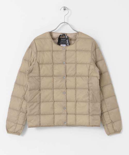 ITEMS URBANRESEARCH(アイテムズ アーバンリサーチ)の「TAION CREW NECK BUTTON DOWN JACKET(ダウンジャケット/コート・レディース・ブラック/ベージュ系その他・MEDIUM/X-LARGE/LARGE)」の8枚目の写真