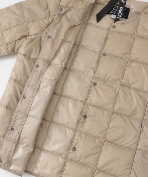 ITEMS URBANRESEARCH(アイテムズ アーバンリサーチ)の「TAION CREW NECK BUTTON DOWN JACKET(ダウンジャケット/コート・レディース・ブラック/ベージュ系その他・MEDIUM/X-LARGE/LARGE)」の9枚目の写真