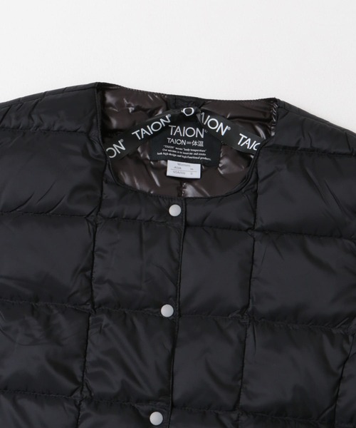 ITEMS URBANRESEARCH(アイテムズ アーバンリサーチ)の「TAION CREW NECK BUTTON DOWN JACKET(ダウンジャケット/コート・レディース・ブラック/ベージュ系その他・MEDIUM/X-LARGE/LARGE)」の14枚目の写真