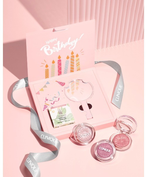 CLINIQUE　ギフトセット チーク ポップ バースデー ボックス 【お誕生日セット】（コスメキット