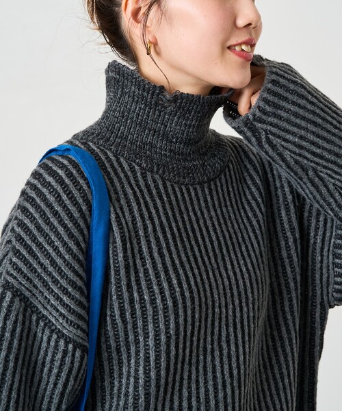 レア　タグ付新品【EN`DAY(エンディ) 深Ｖネックメッシュ裾フリンジニット レア タグ付新品【EN`DAY(エンディ) 深Vネックメッシュ裾