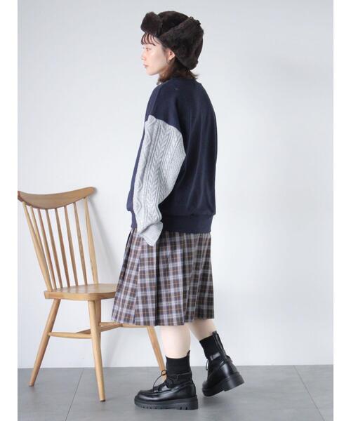 ehka sopo（エヘカソポ）の「リメイク風スウェット（Tシャツ/カットソー・レディース・ネイビー/グリーン/グレー・F）」の16枚目の写真