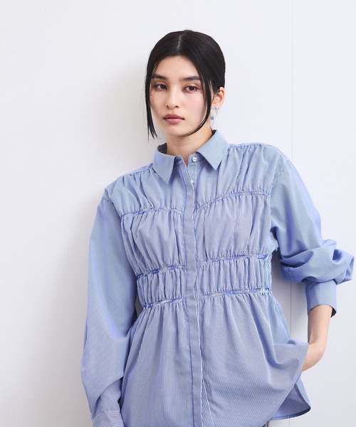 VIS（ビス）の「【新色追加】シャーリングデザインシャツ【洗える