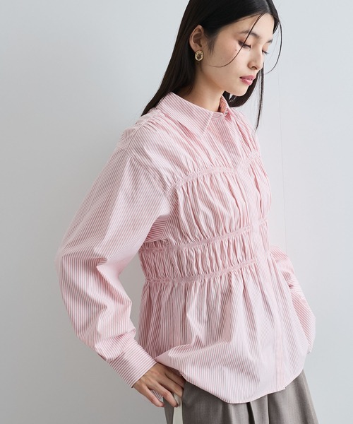 VIS(ビス)の「【新色追加】シャーリングデザインシャツ【洗える】(シャツ/ブラウス・レディース・ホワイト/ブルー/ピンク系その他2/ブルー系その他4・FREE)」の19枚目の写真