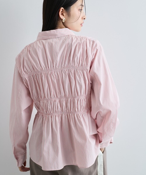 VIS(ビス)の「【新色追加】シャーリングデザインシャツ【洗える】(シャツ/ブラウス・レディース・ホワイト/ブルー/ピンク系その他2/ブルー系その他4・FREE)」の18枚目の写真