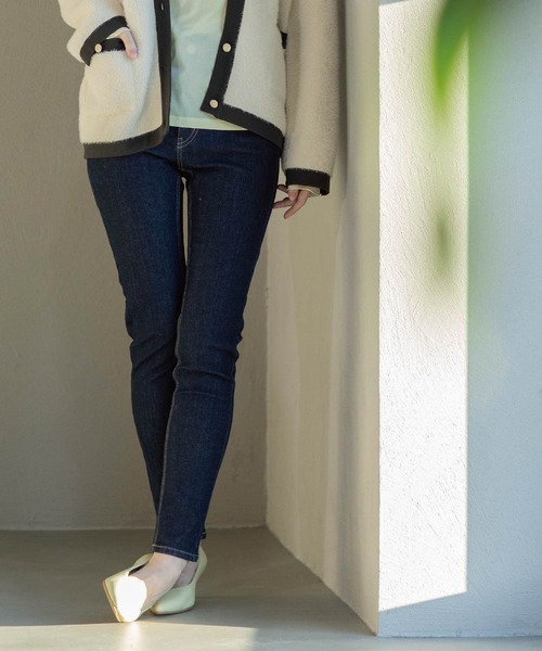 OPAQUE.CLIP（オペークドットクリップ）の「《SS-LLsize》ライクラストレッチスキニーデニムパンツ【洗濯機洗い可】（デニムパンツ・レディース・ネイビー/ライトブルー/ブルー/ブラック・38/40/36/42/34）」の4枚目の写真