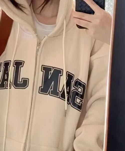 SPIGA（スピーガ）の「ｵｰﾊﾞｰｻｲｽﾞﾛｺﾞﾌﾟﾘﾝﾄｼﾞｯﾌﾟｱｯﾌﾟﾊﾟｰｶｰ（パーカー・レディース・アイボリー/ブラック/グレー・FREE）」の7枚目の写真