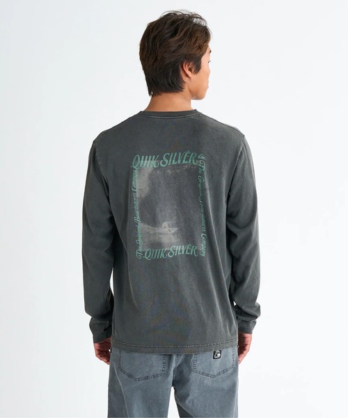Quiksilver（クイックシルバー）の「QS SUNRISE BOWL LT /クイックシルバーバックプリント長袖ロンT（Tシャツ/カットソー・メンズ・ホワイト/オレンジ/イエロー/ブラック・LARGE/SMALL/X-LARGE/MEDIUM）」の2枚目の写真