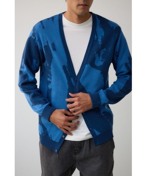 AZUL by moussy(アズールバイマウジー)の「総柄スリムフィットカーディガン(カーディガン/ボレロ・メンズ・ホワイト系その他/ブルー系その他3/ブラック系その他・LARGE/MEDIUM)」の3枚目の写真
