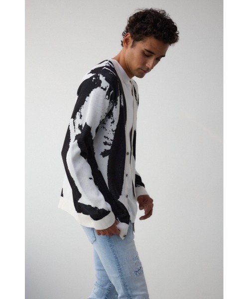AZUL by moussy(アズールバイマウジー)の「総柄スリムフィットカーディガン(カーディガン/ボレロ・メンズ・ホワイト系その他/ブルー系その他3/ブラック系その他・LARGE/MEDIUM)」の5枚目の写真