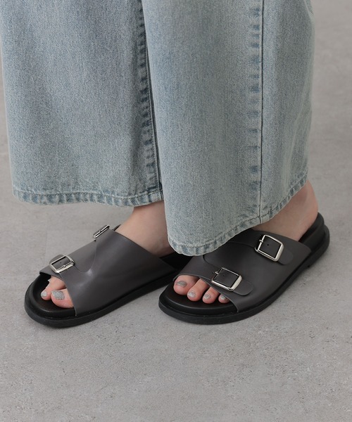 COLONY 2139（コロニートゥーワンスリーナイン）の「ワイドアッパーサンダル（サンダル・レディース・グレー/ブラック・LARGE/MEDIUM）」の22枚目の写真