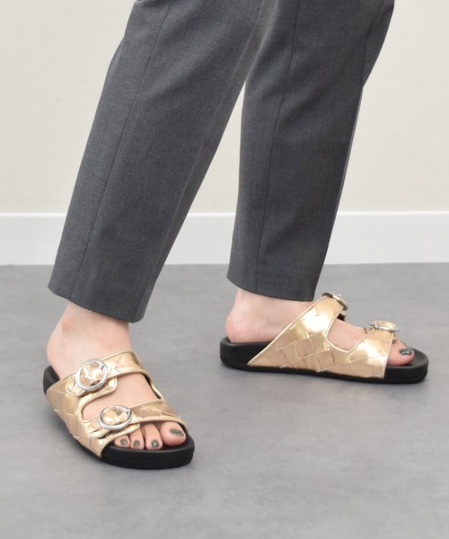 inter-chaussures(インターショシュール)の「【INTER-CHAUSSURES】イントレチャートダブルベルトサンダル(I52104)(サンダル・レディース・ゴールド/シルバー/ブラック・37/38/36/39/35)」の3枚目の写真