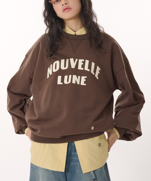 MUHET(ミュエータ)の「synthetic leather logo volume sweatshirt / 合皮ロゴボリュームスウェット(スウェット・レディース・ブラウン/杢グレー・FREE)」の2枚目の写真