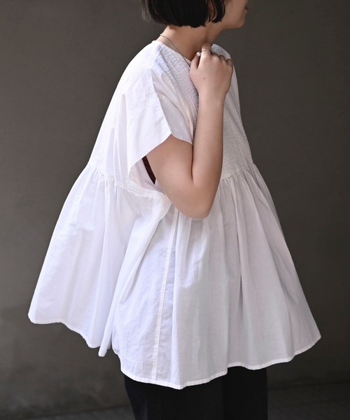 ＆HALF（アンドハーフ）の「【indian Cotton Collection】フロントギャザー半袖ワイドブラウス（インド綿.インドコットン.コットン100%,綿100%）（シャツ/ブラウス・レディース・グリーン/オフホワイト/ブラック・M/L）」の11枚目の写真