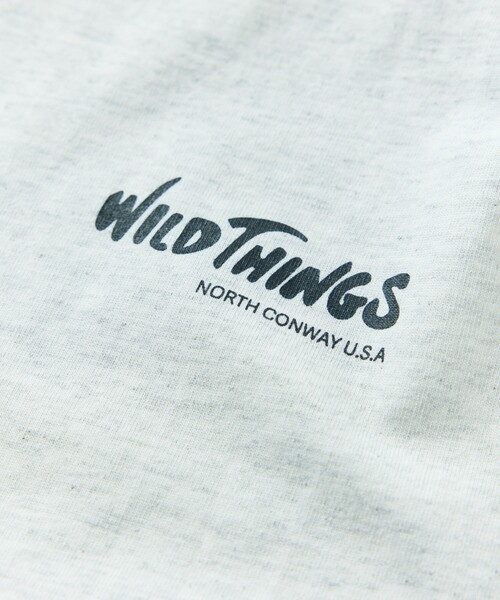 FREAK'S STORE（フリークスストア）の「限定展開 WILD THINGS×FREAK'S STORE/ワイルドシングス 別注 ビッグシルエット ロゴバックプリント クルーネック Tシャツ/リフレクタープリント（Tシャツ/カットソー・メンズ・アッシュグレー/ブラック/グレイッシュベージュ/ホワイト・SMALL/MEDIUM/LARGE）」の10枚目の写真