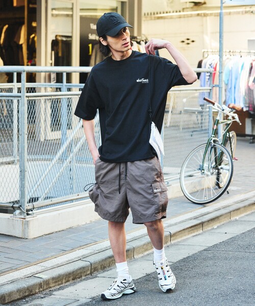 FREAK'S STORE（フリークスストア）の「限定展開 WILD THINGS×FREAK'S STORE/ワイルドシングス 別注 ビッグシルエット ロゴバックプリント クルーネック Tシャツ/リフレクタープリント（Tシャツ/カットソー・メンズ・アッシュグレー/ブラック/グレイッシュベージュ/ホワイト・SMALL/MEDIUM/LARGE）」の20枚目の写真