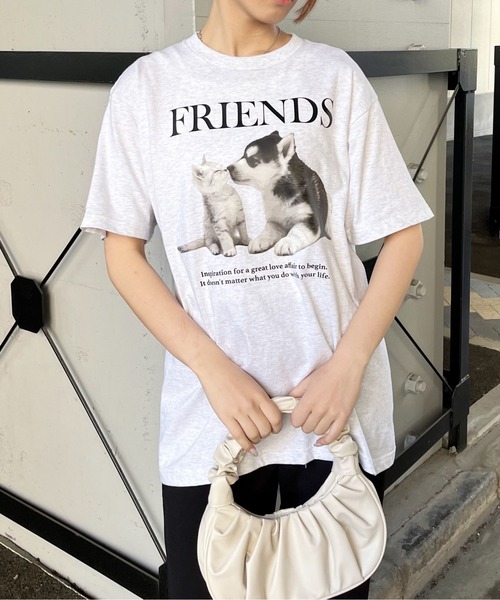 spiritoso(スピリトーゾ)の「【spiritoso】FRIENDS シートプリントTシャツ(Tシャツ/カットソー・レディース・アッシュグレー/ホワイト/オートミール・LARGE)」の2枚目の写真