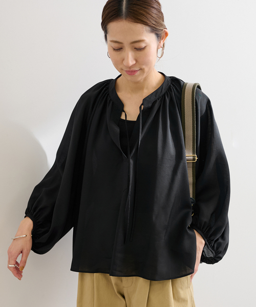 【1回使用/美品】FRAMeWORK ギャザーブラウス 24SS 1回使用/美品】FRAMeWORK ギャザーブラウス 24SS - メルカリ